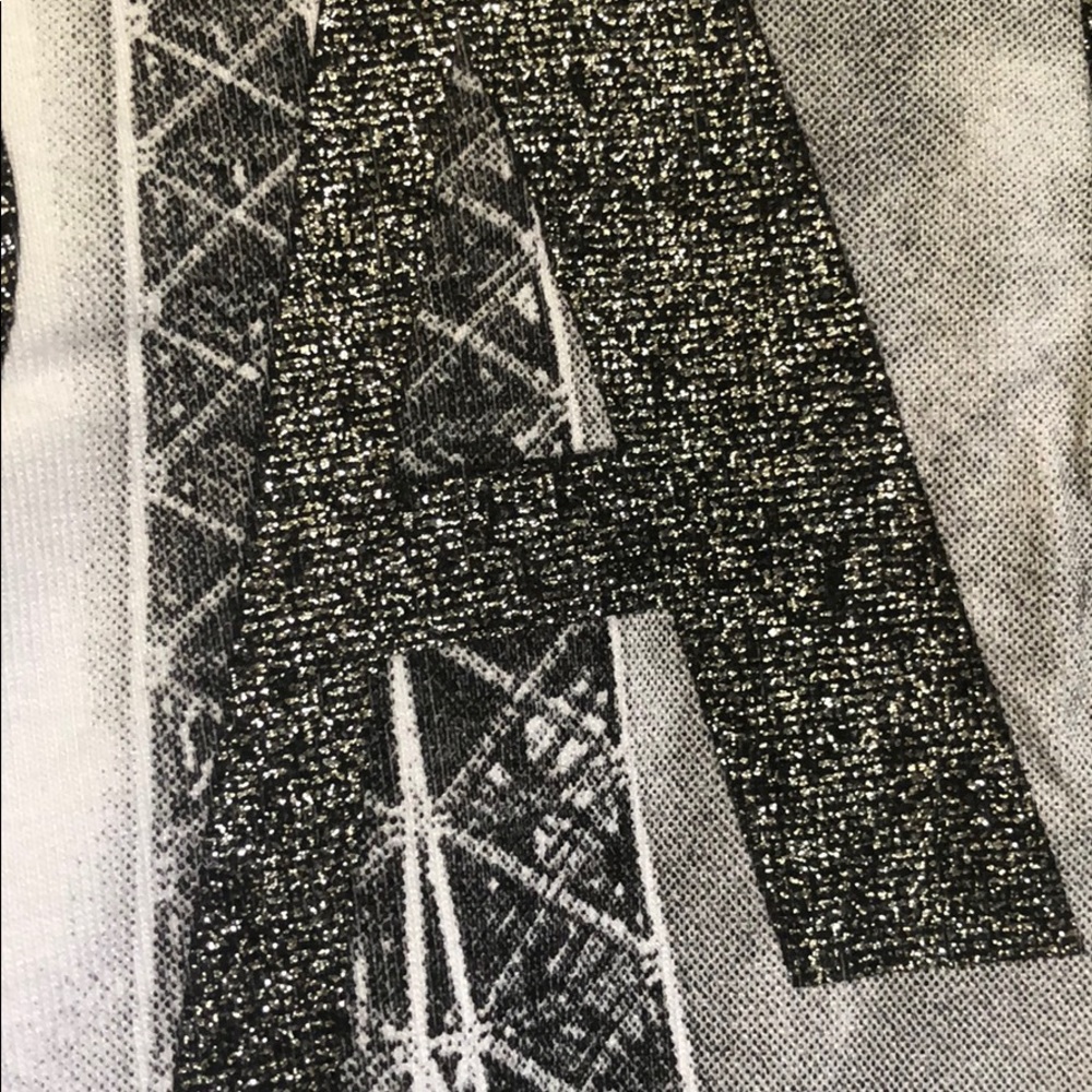 T-shirt - Picture 2 of 5